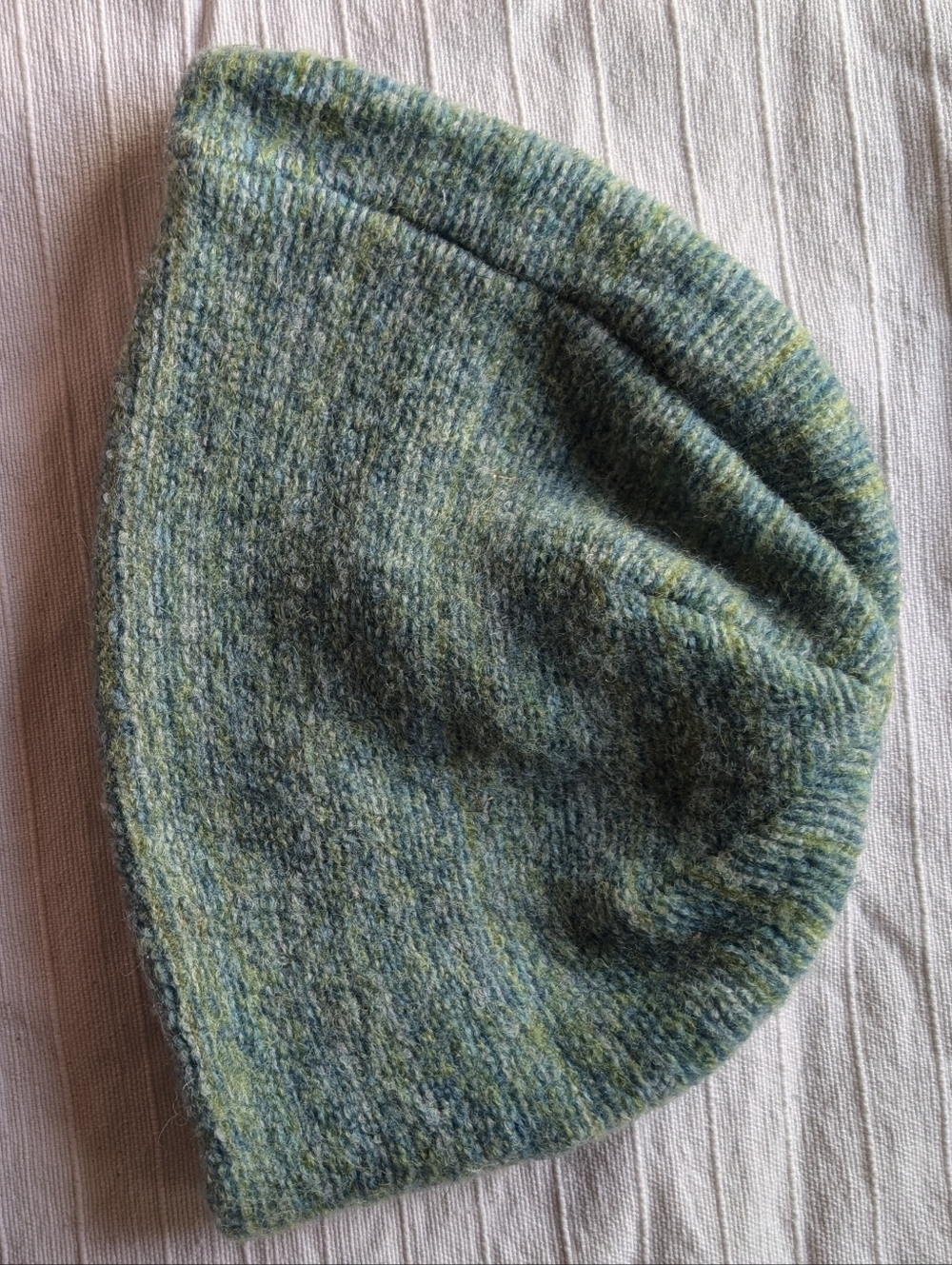 Pistil Toque - Picture 2 of 7